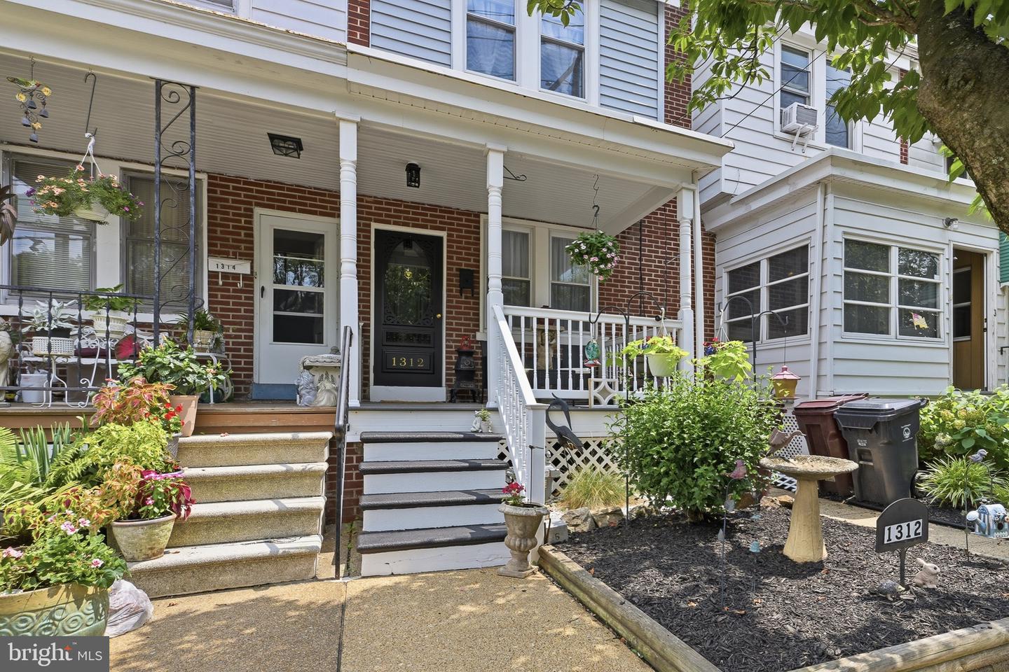 1312 N Scott St — photo