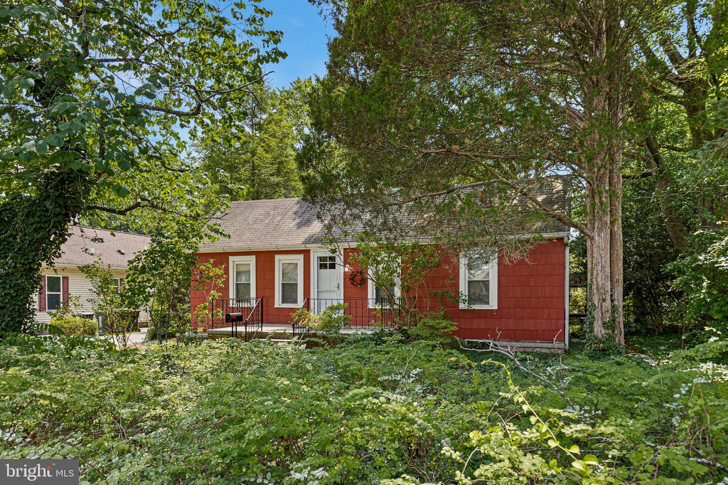 233 W Park Pl — photo