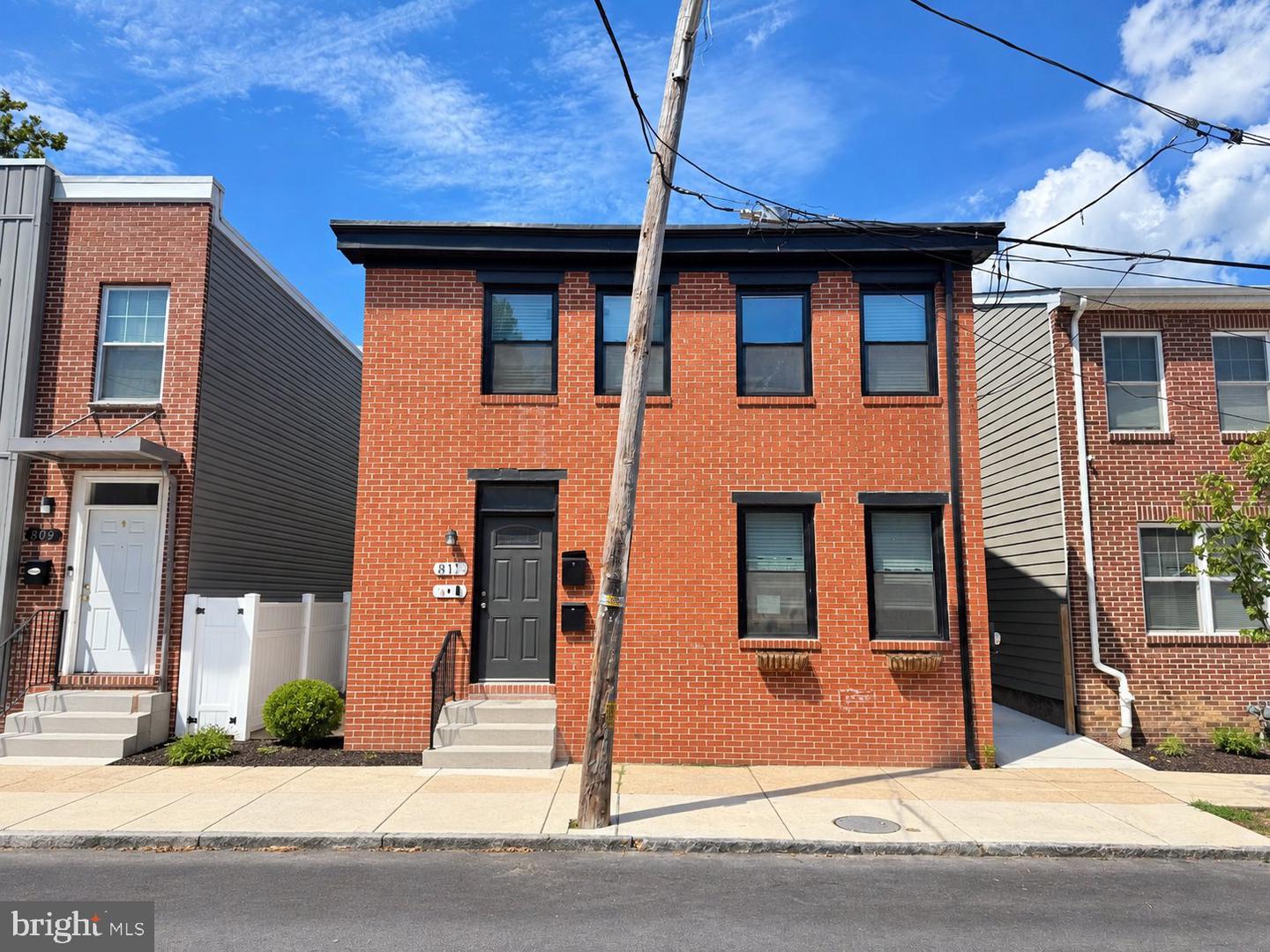 811 Bennett St — photo