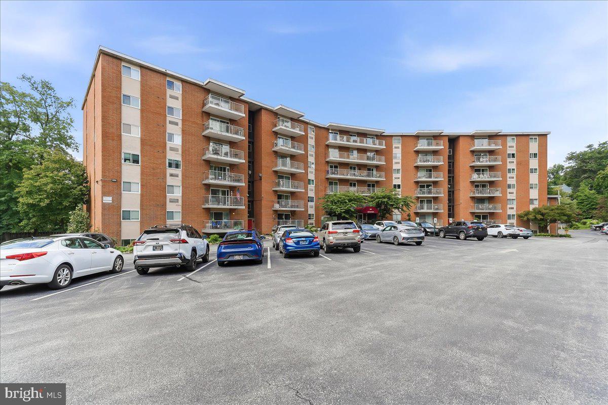 1100 Lore Ave #402 — photo