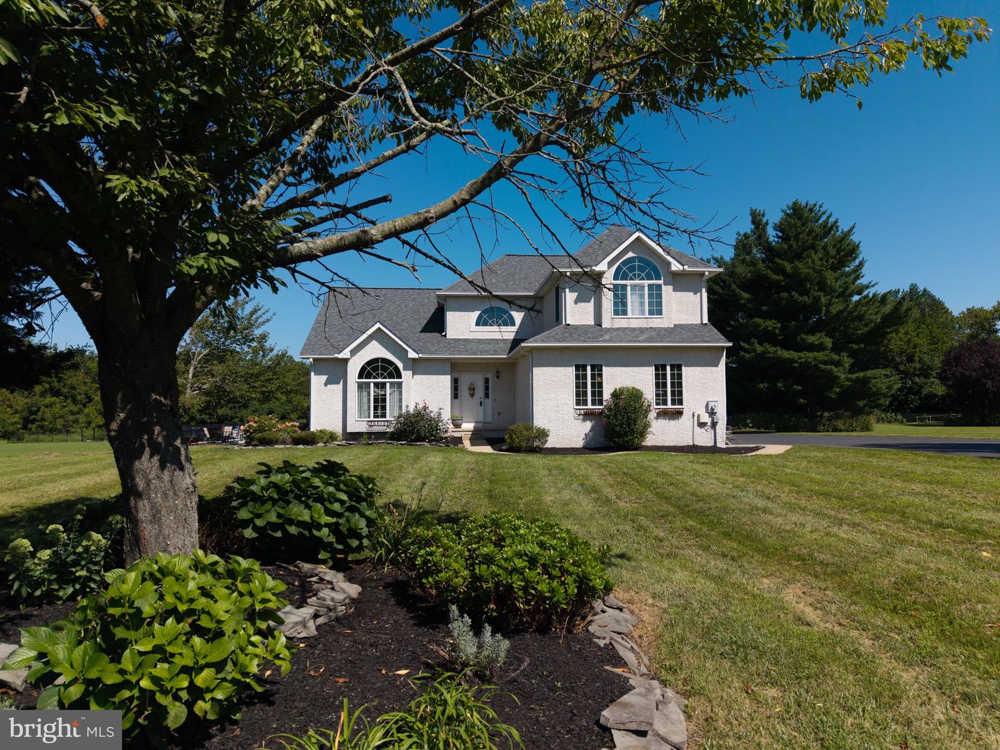 114 Nantucket Dr — photo