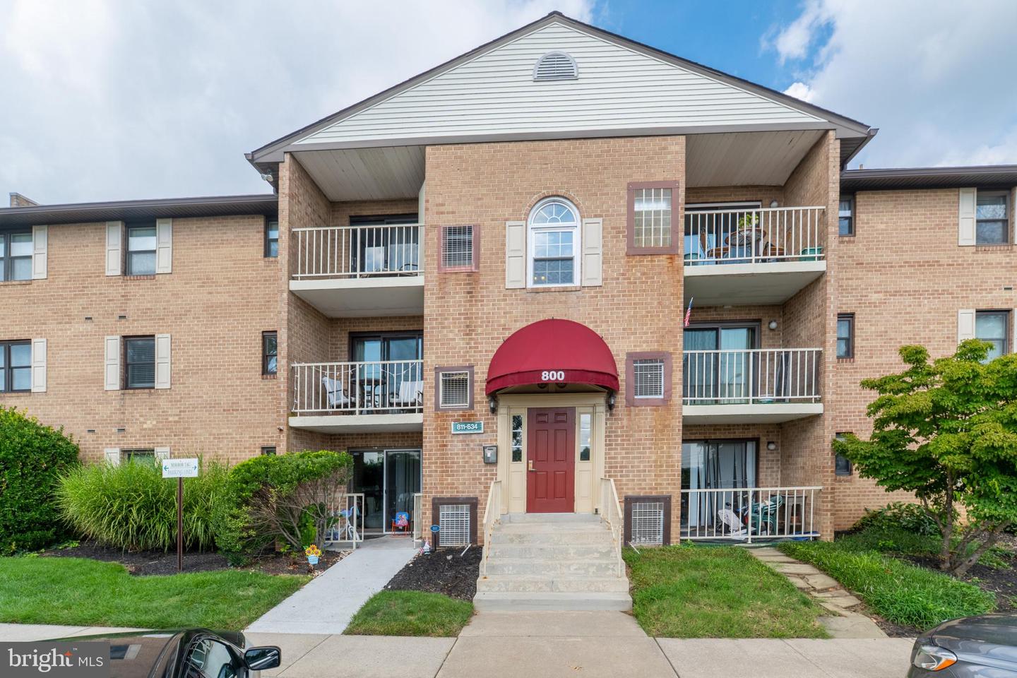 812 Governor Cir #812 — photo