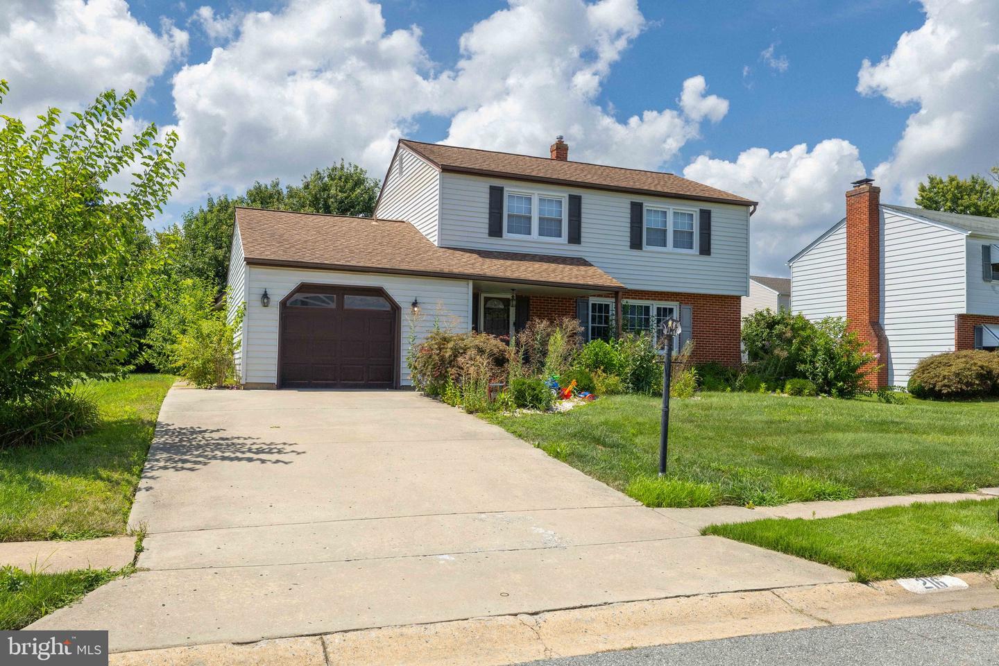 216 Morrison Rd — photo