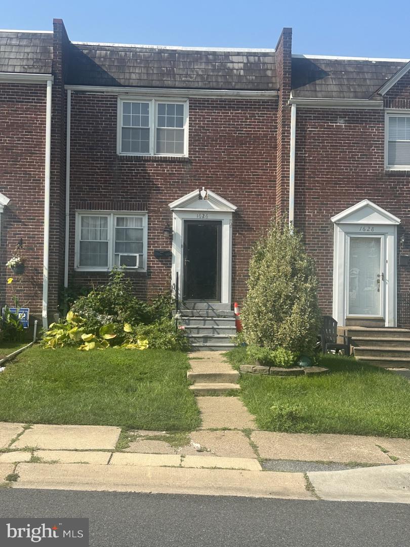 1626 E Latimer Pl — photo