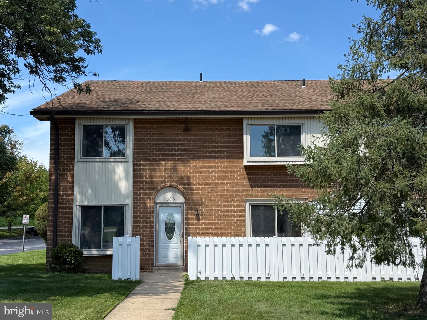 606 Cobble Creek Curv #606a — photo