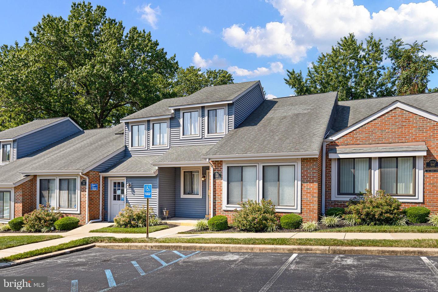 5149 W Woodmill Dr #20 — photo