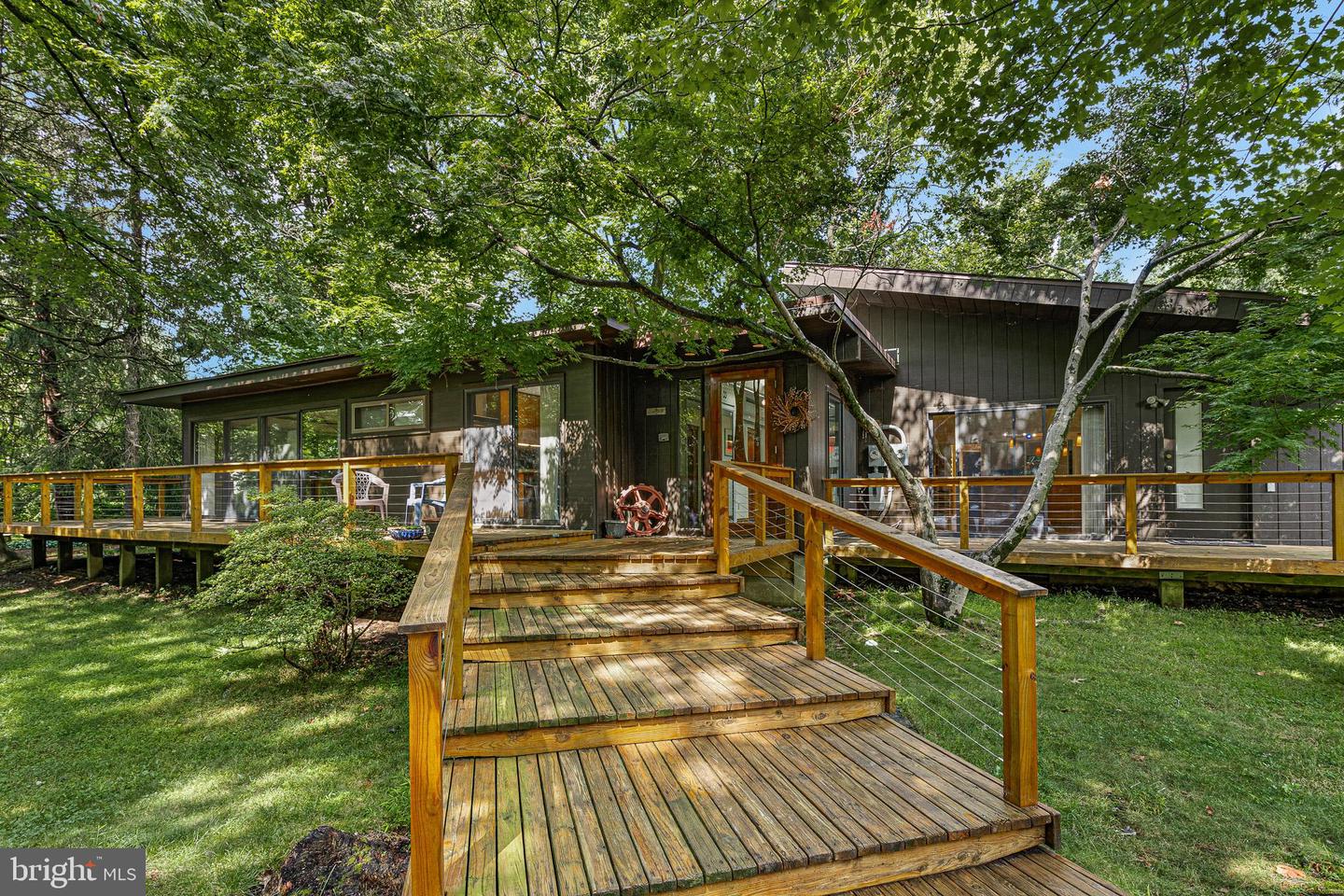 1601 Harvey Rd — photo