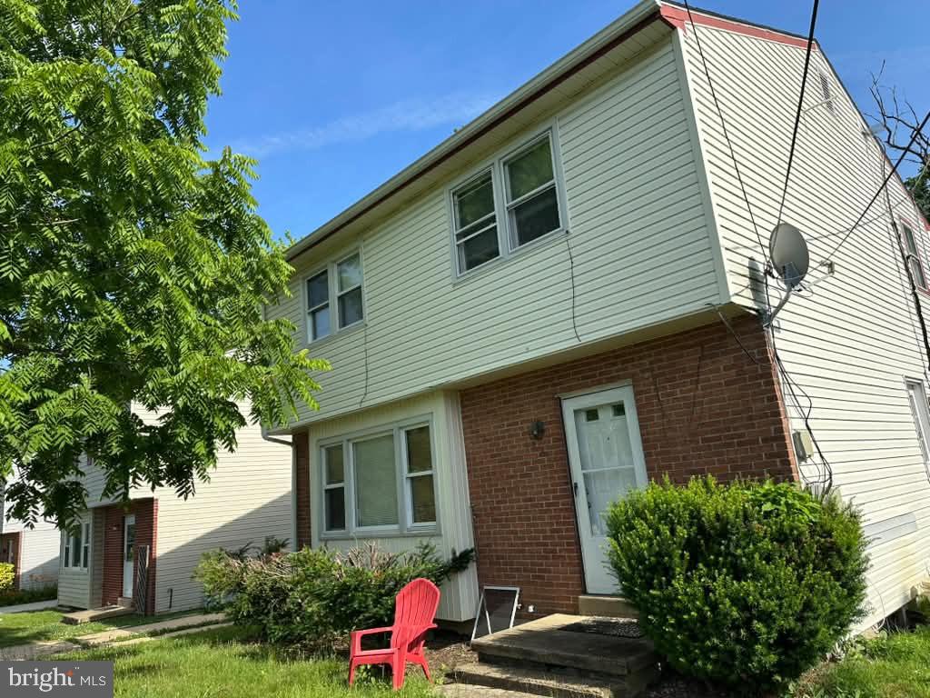 215 Murray Rd — photo