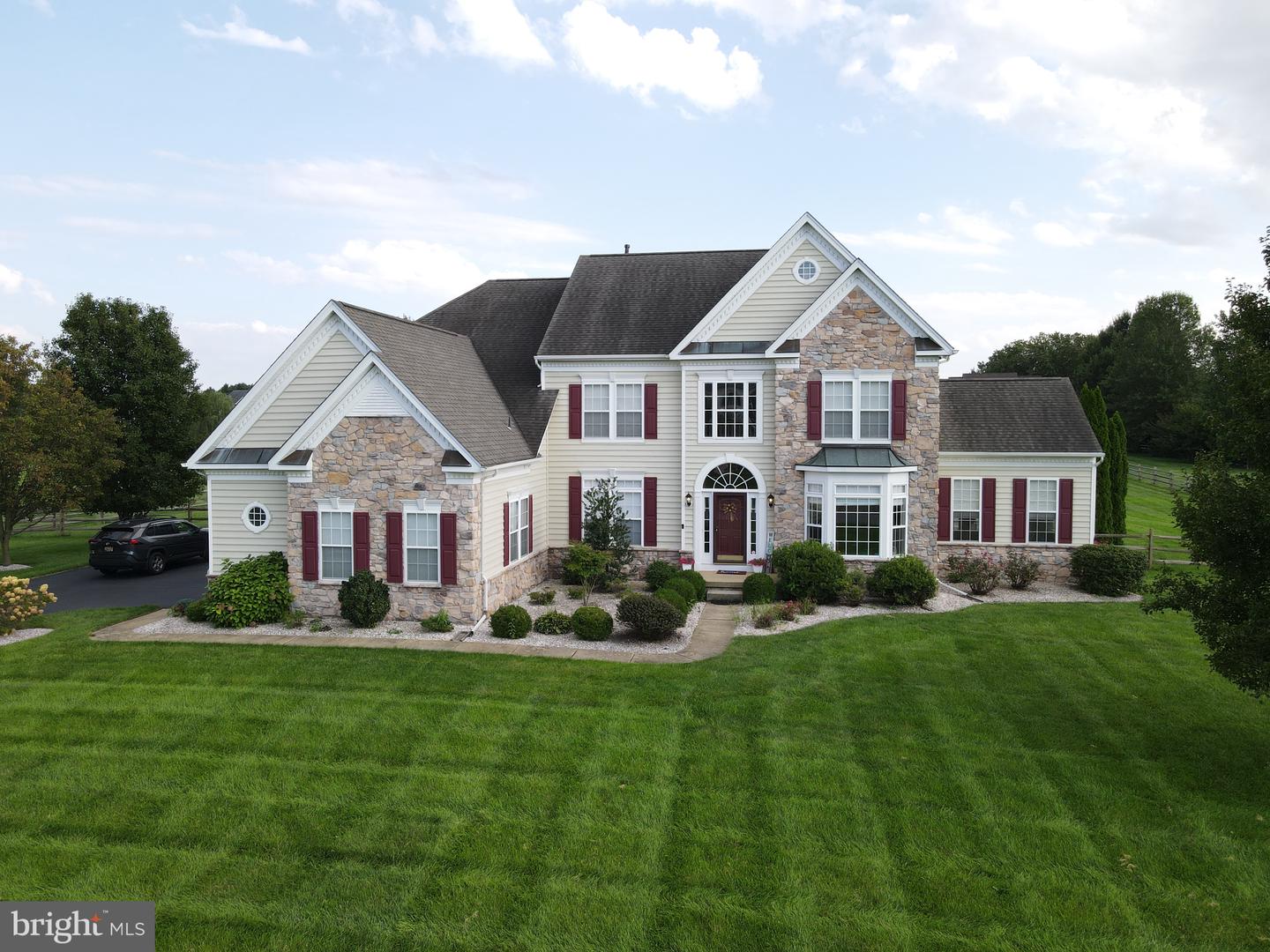 214 Sammons Pond Dr — photo