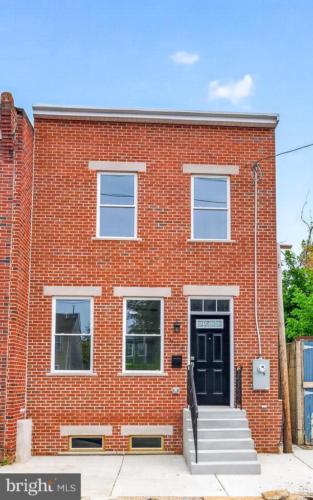 702 N Church St — photo