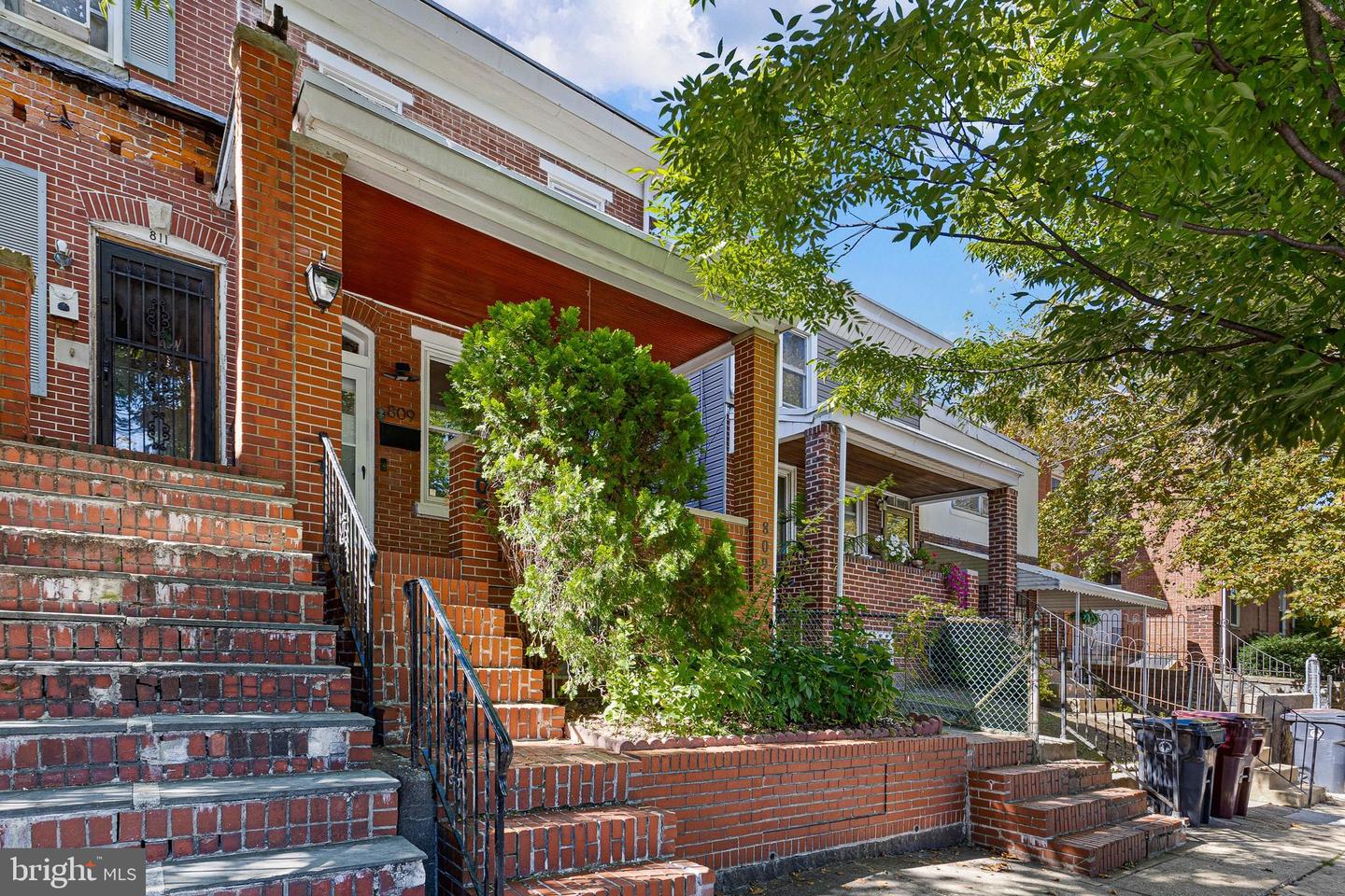 809 S Harrison St — photo