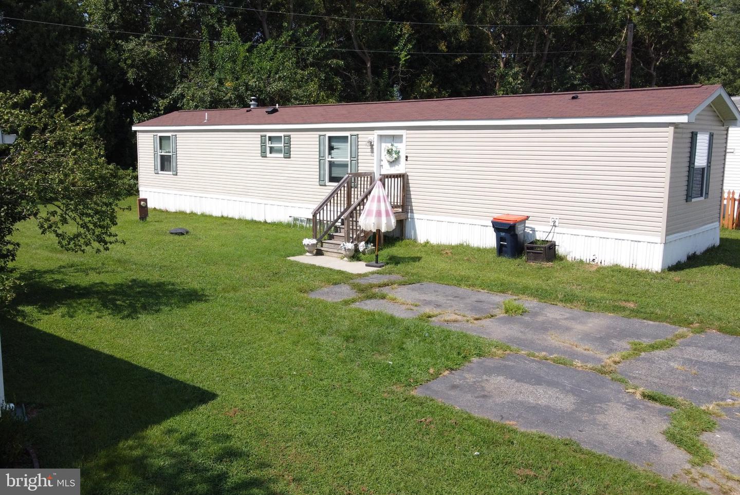 122 Boxwood Rd — photo