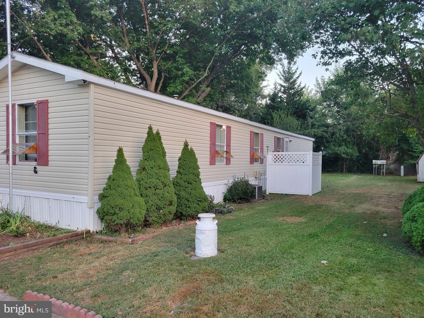 17 Mount Pleasant Trailer Ct #B017 — photo