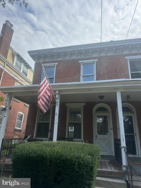 2017 Delaware Ave — photo