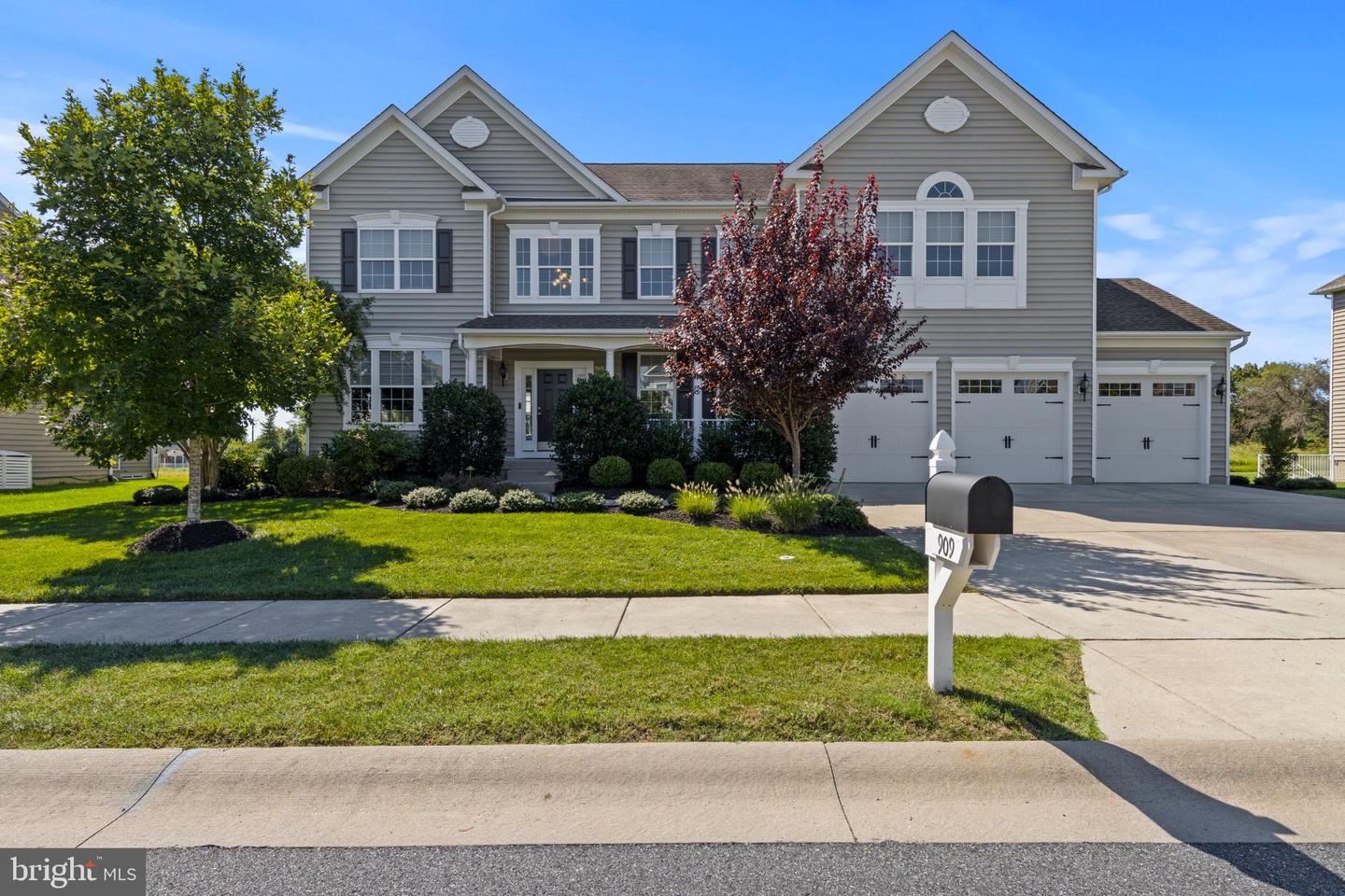 909 Ash Farm Way — photo