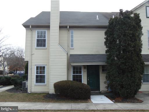 202 Stonebridge Blvd — photo