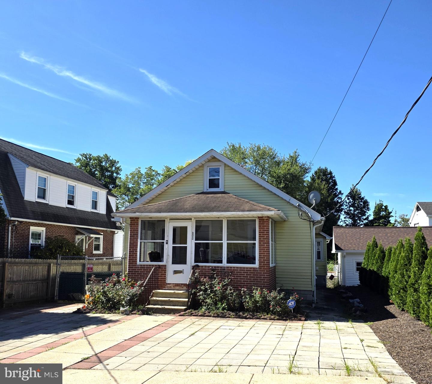 902 Haines Ave — photo
