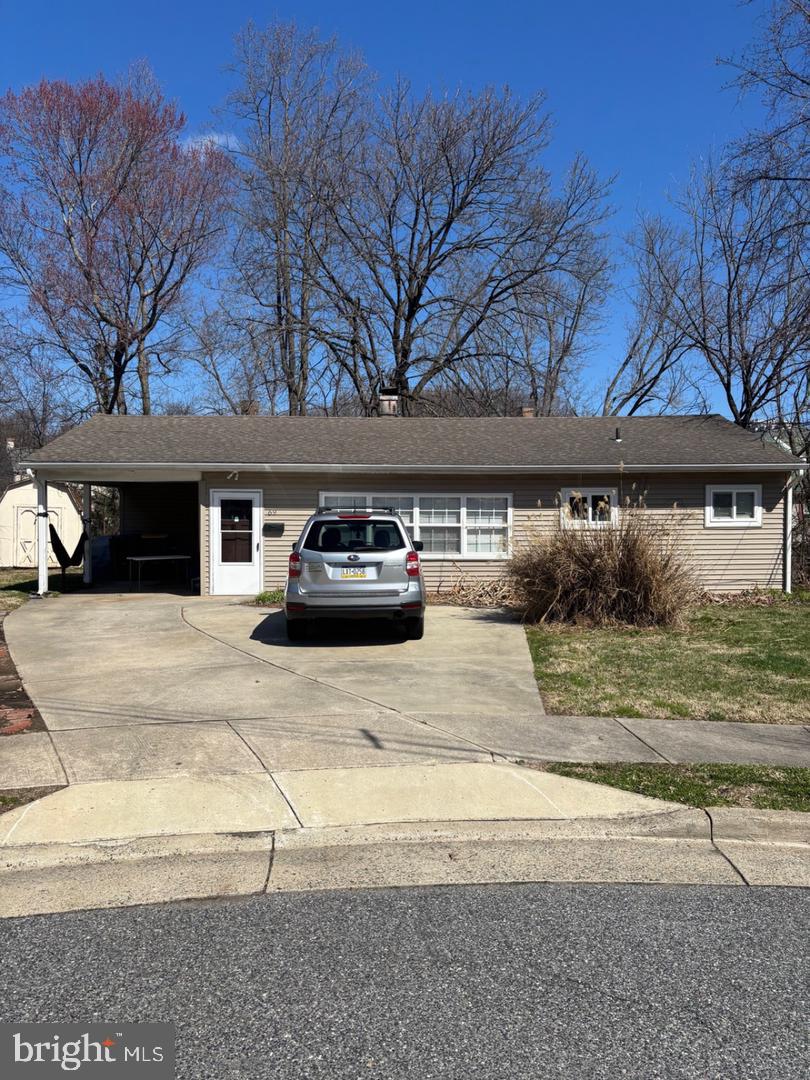 69 Kennard Dr — photo