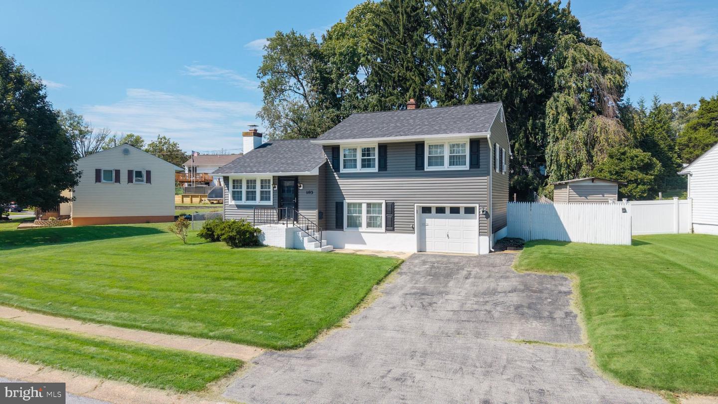 1103 Wagoner Dr — photo