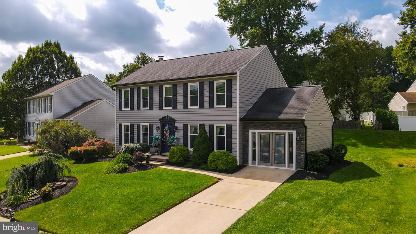 12 Gloucester Ct — photo