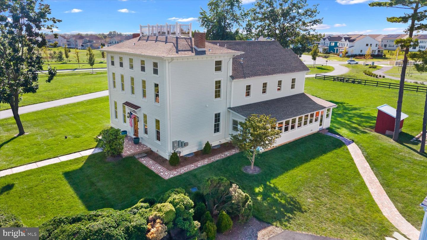 220 Nighthawk Dr — photo