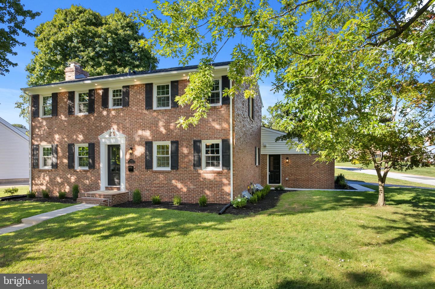 1101 Webster Dr — photo