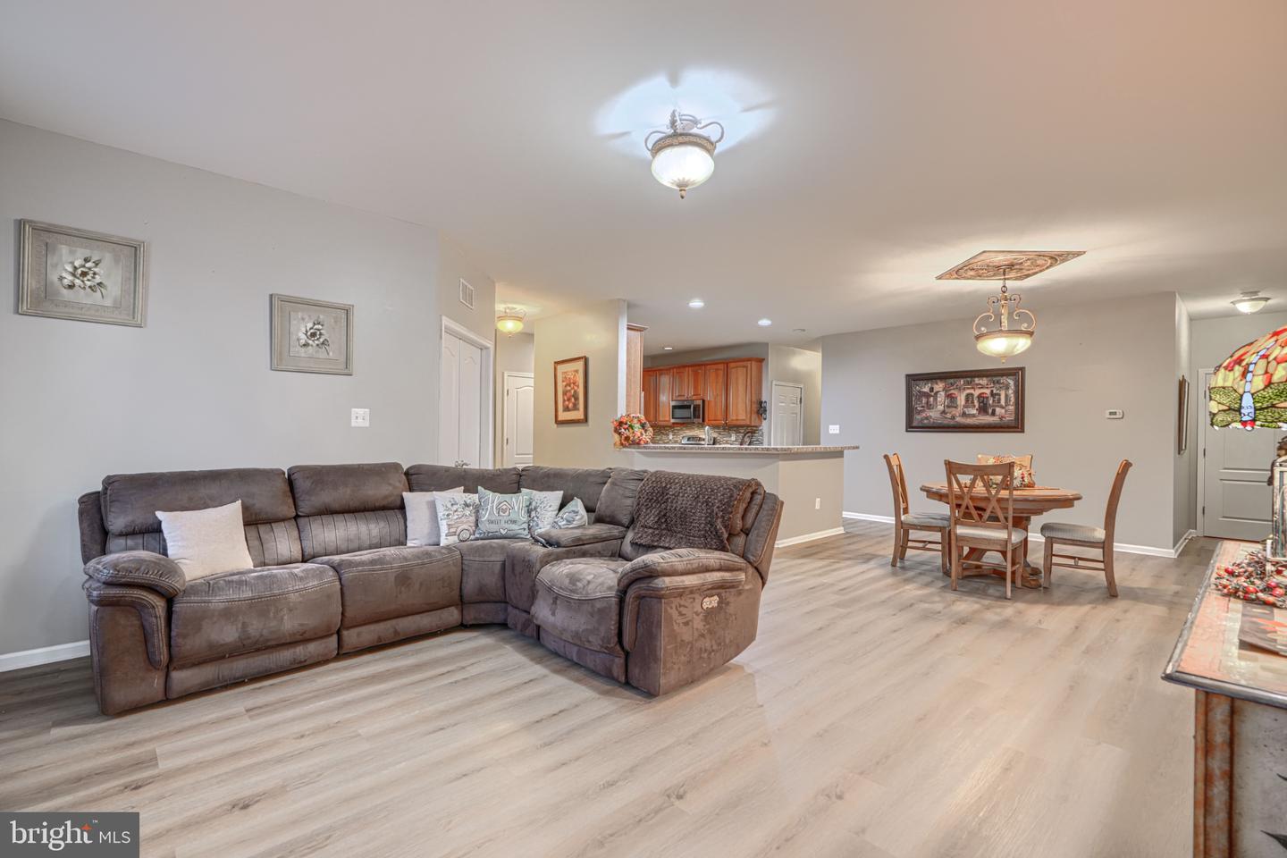 420 Winterberry Dr — photo