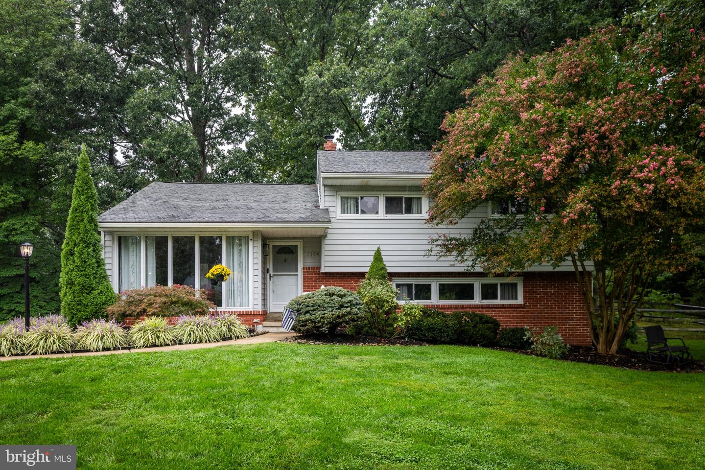 2104 Allendale Rd — photo