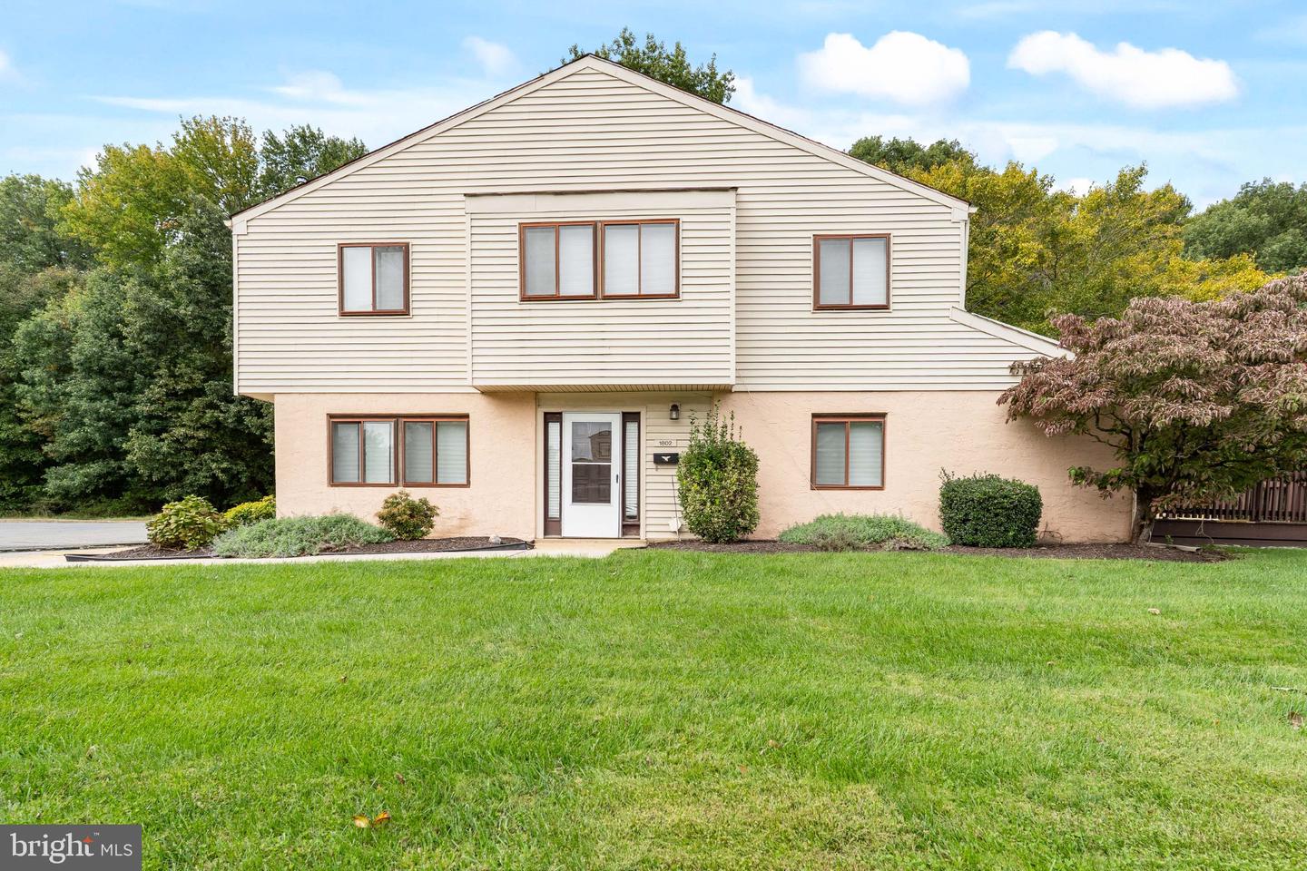 1802 Chelmsford Cir #1802 — photo