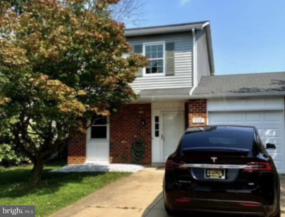 326 Brandon Dr — photo