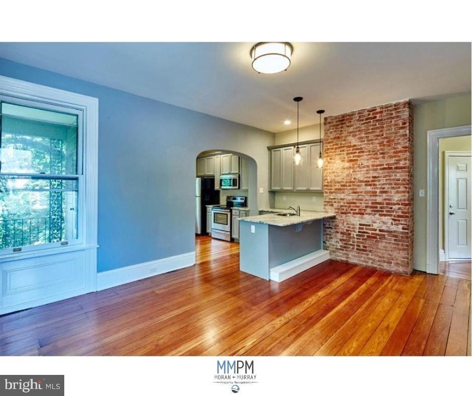 1300 Delaware Ave #2B — photo