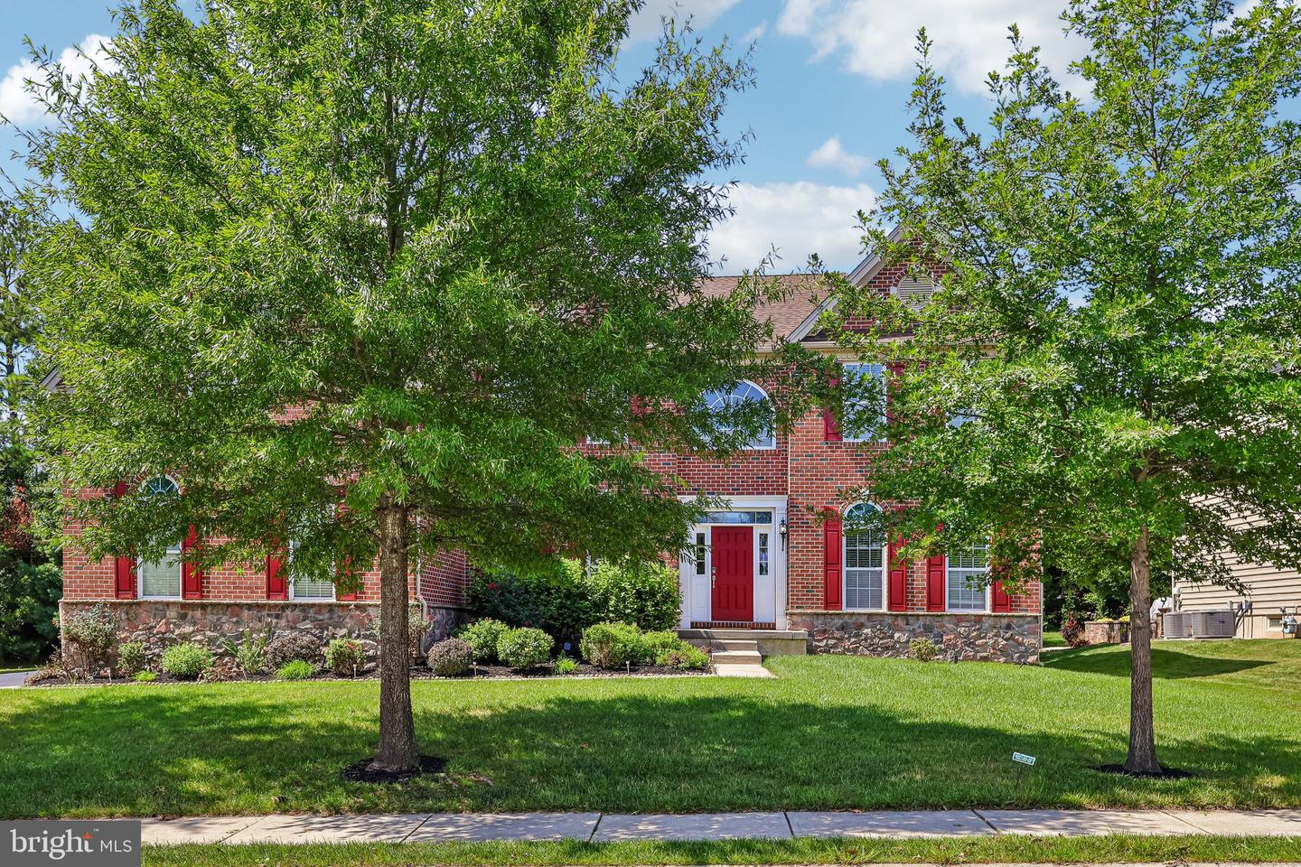 514 Chariot Ct — photo
