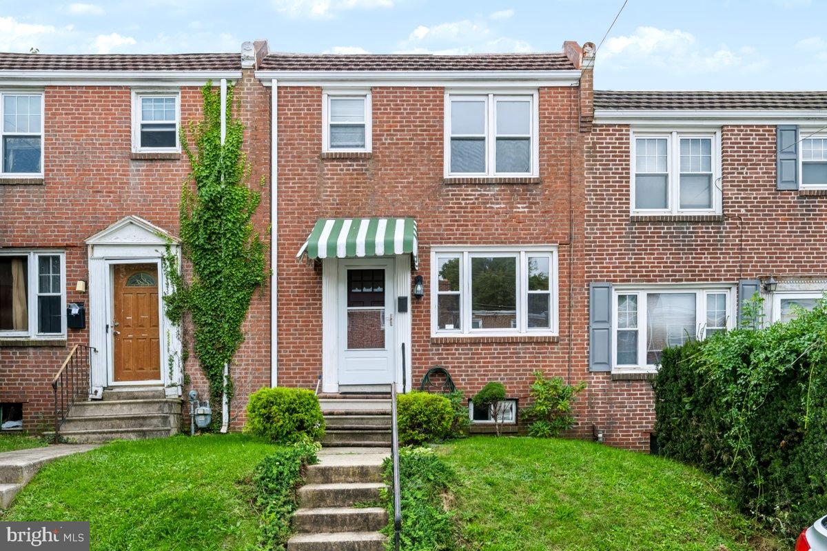 1602 W Latimer Pl — photo