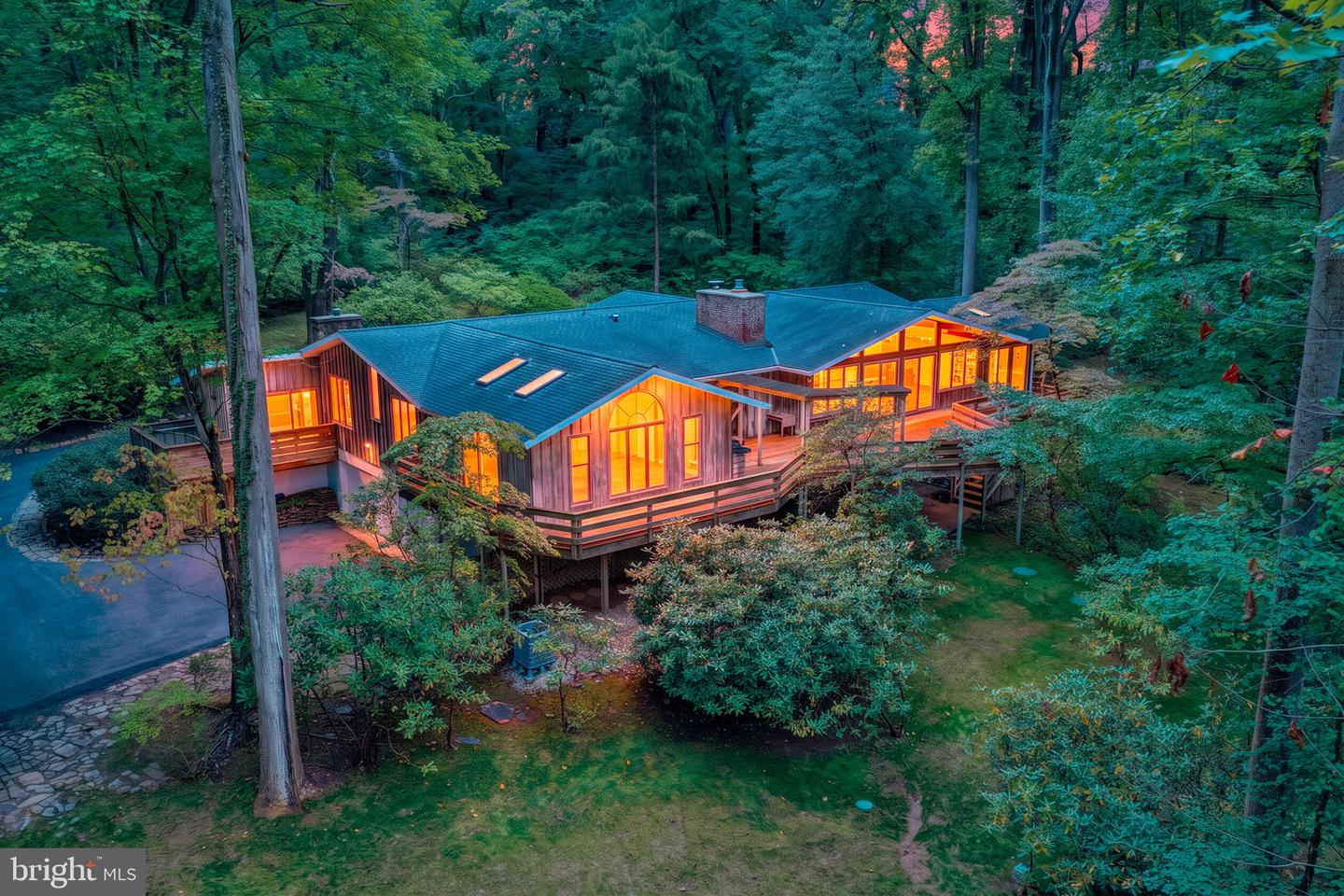 117 S Spring Valley Rd — photo