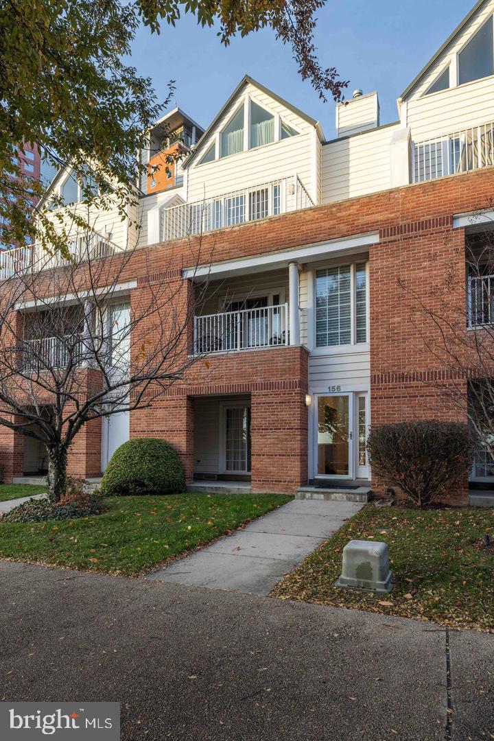 156 Christina Landing Dr — photo