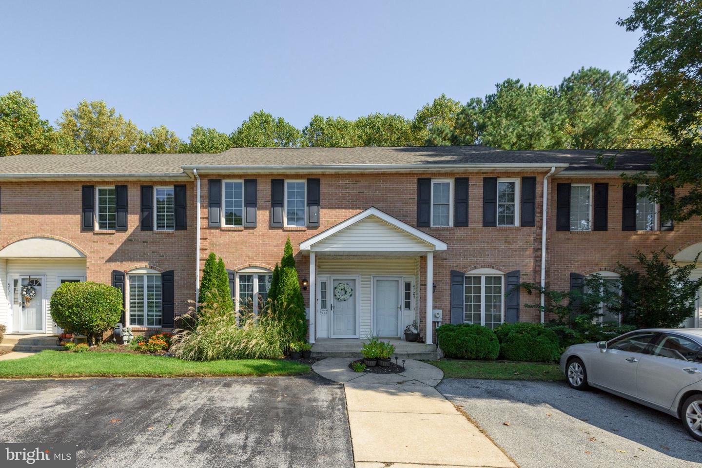 4727 Weatherhill Dr — photo