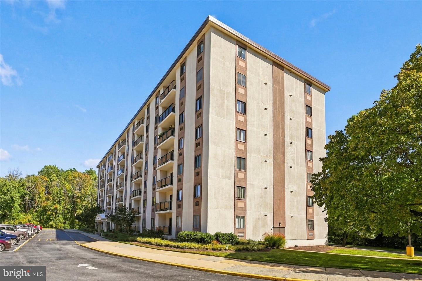 27205 Valley Run Dr #205 — photo