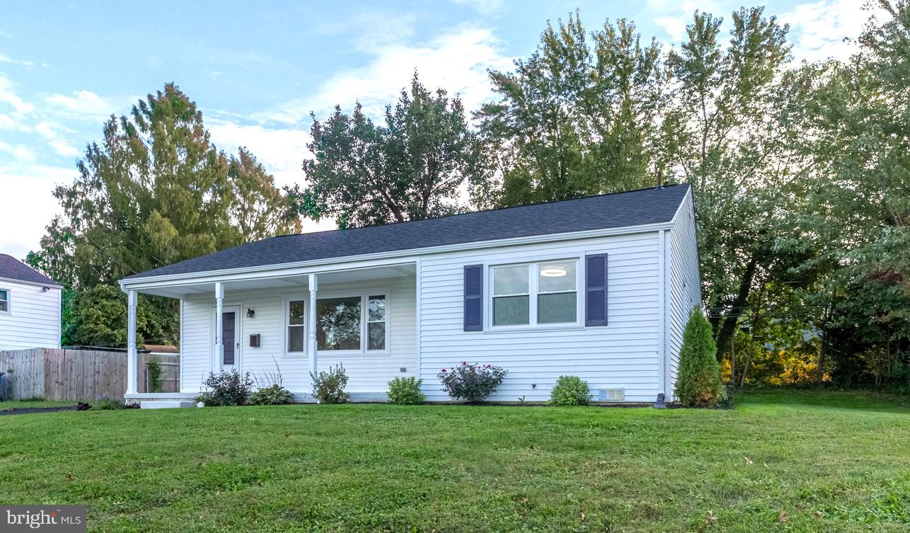 111 S Dillwyn Rd — photo