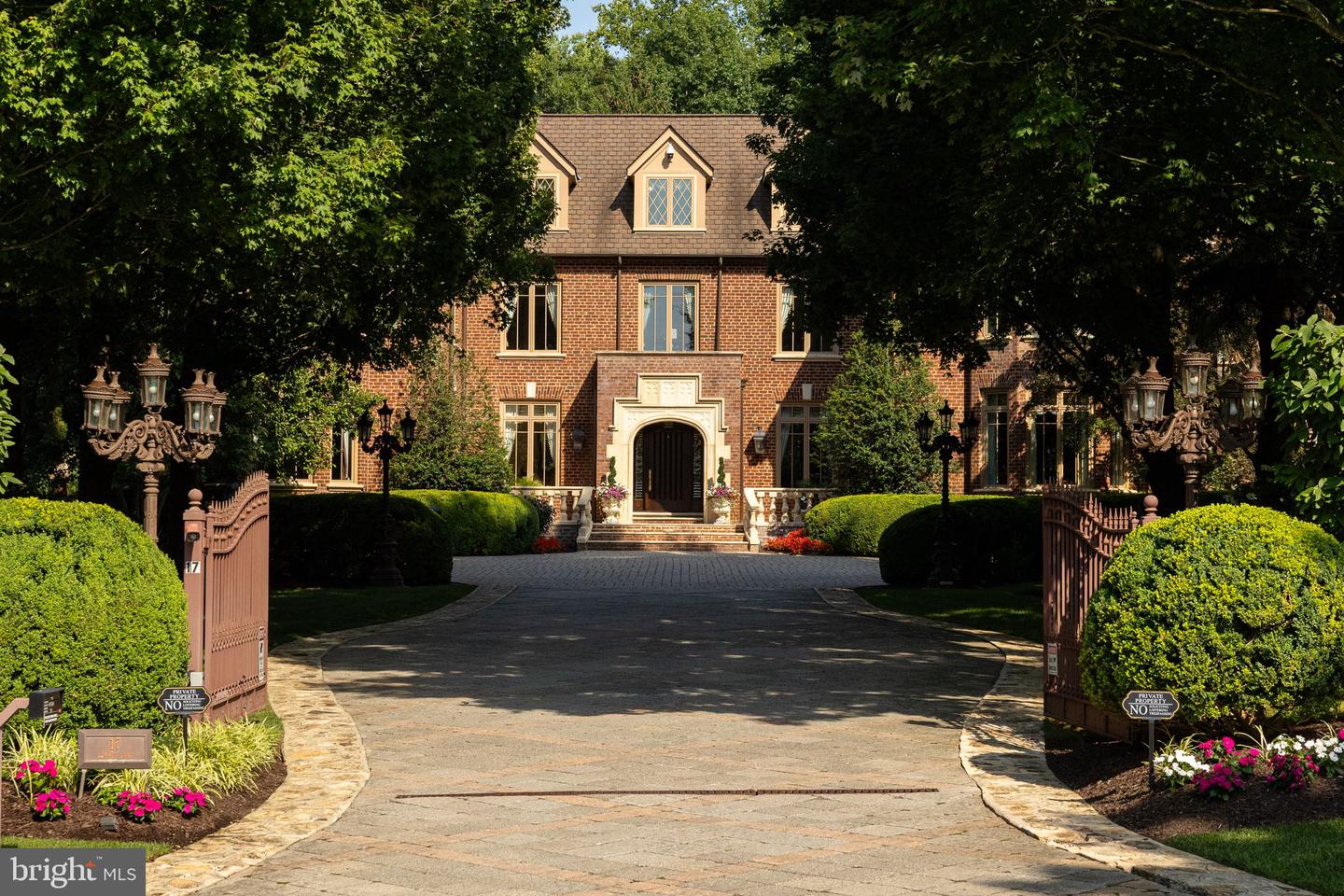 17 Summit Ln — photo