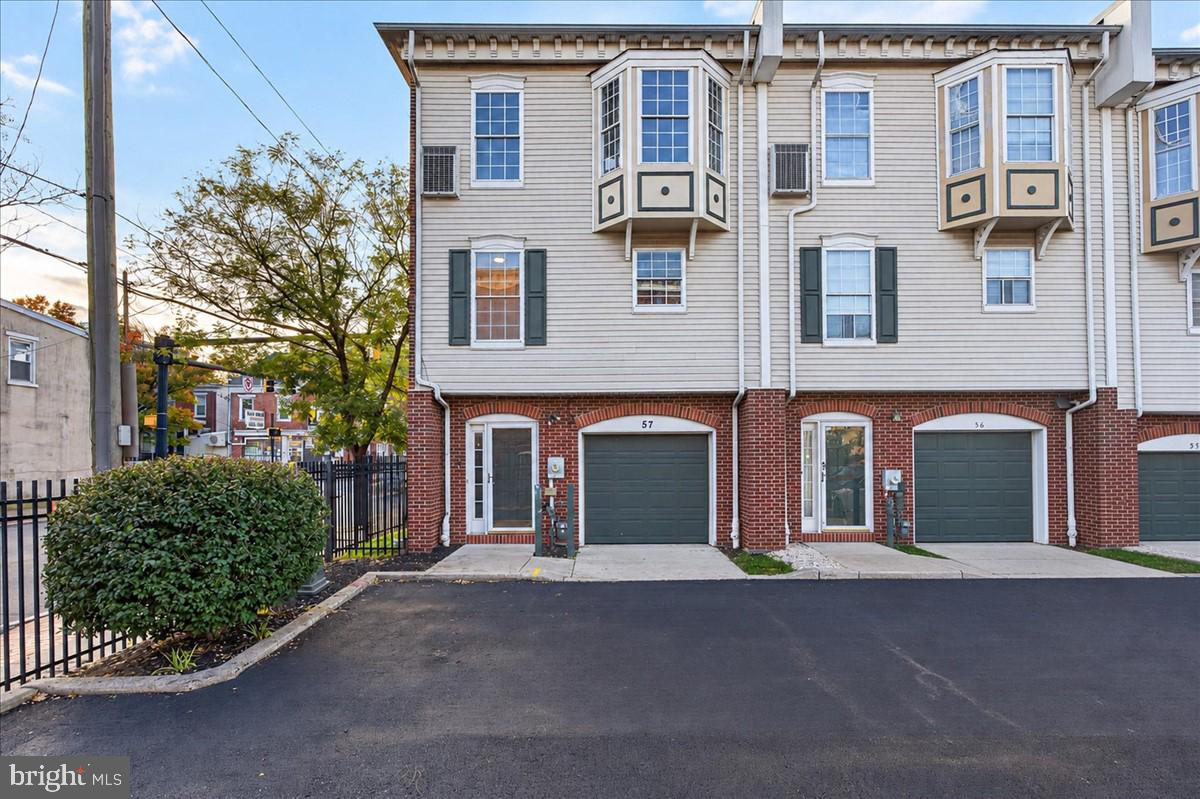 57 E McCaulley Ct — photo