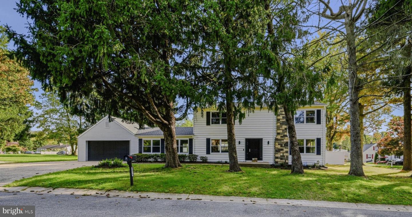 2019 Baird Ave — photo