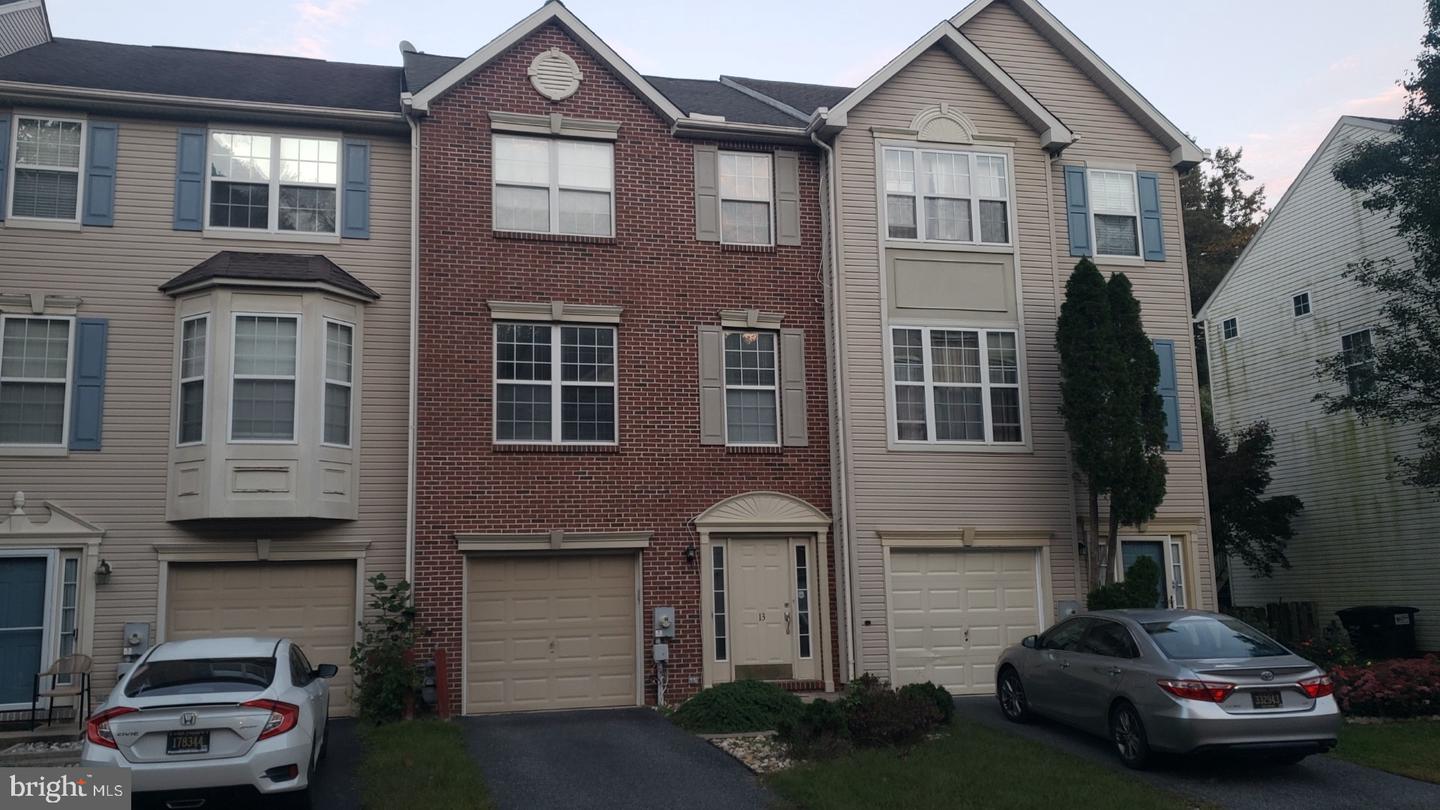 13 Brittany Ln — photo