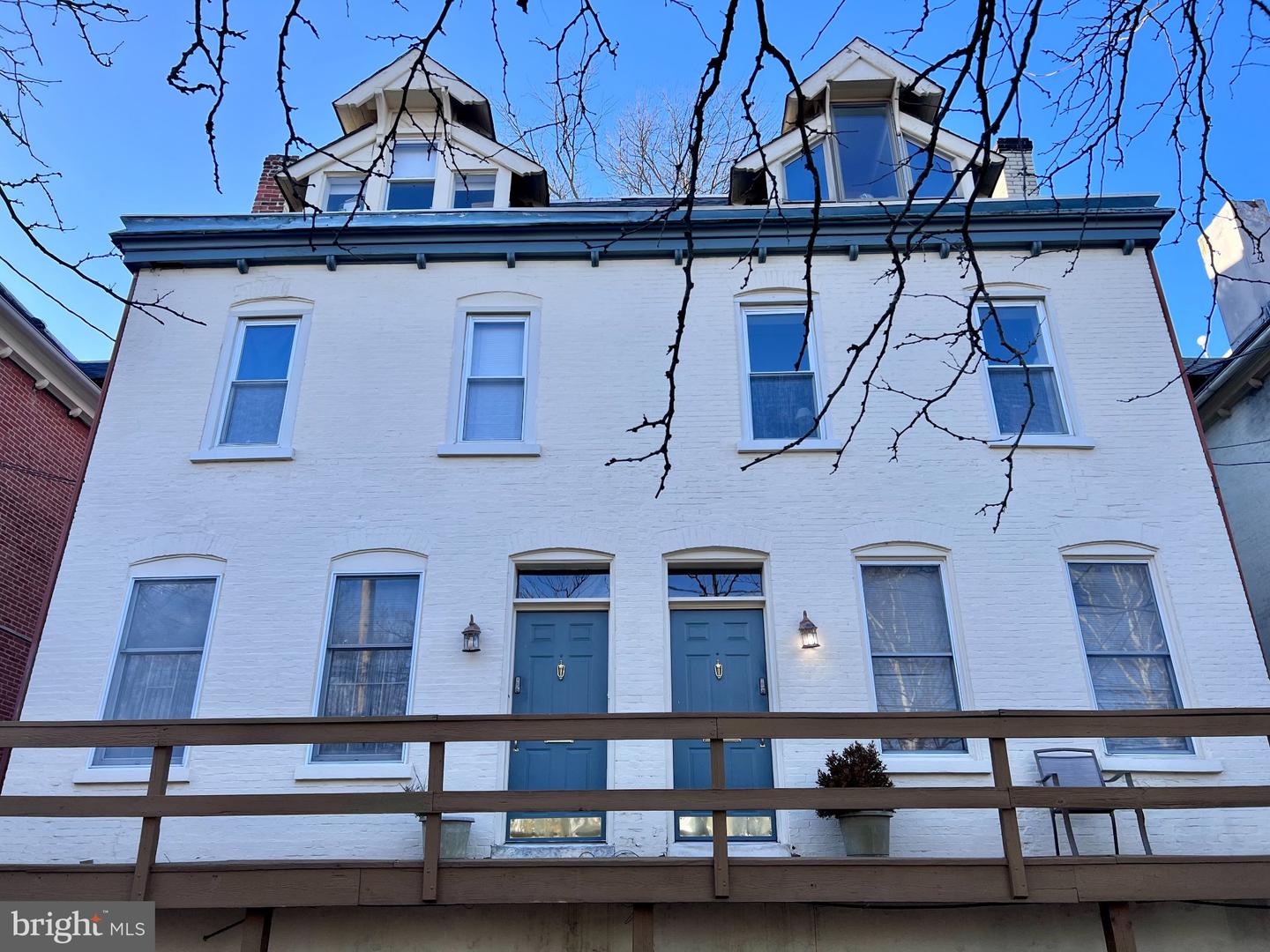 819 N Jackson St #1 — photo