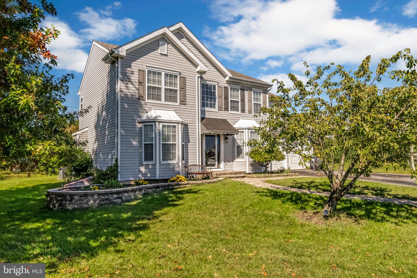 204 Waterview Dr — photo