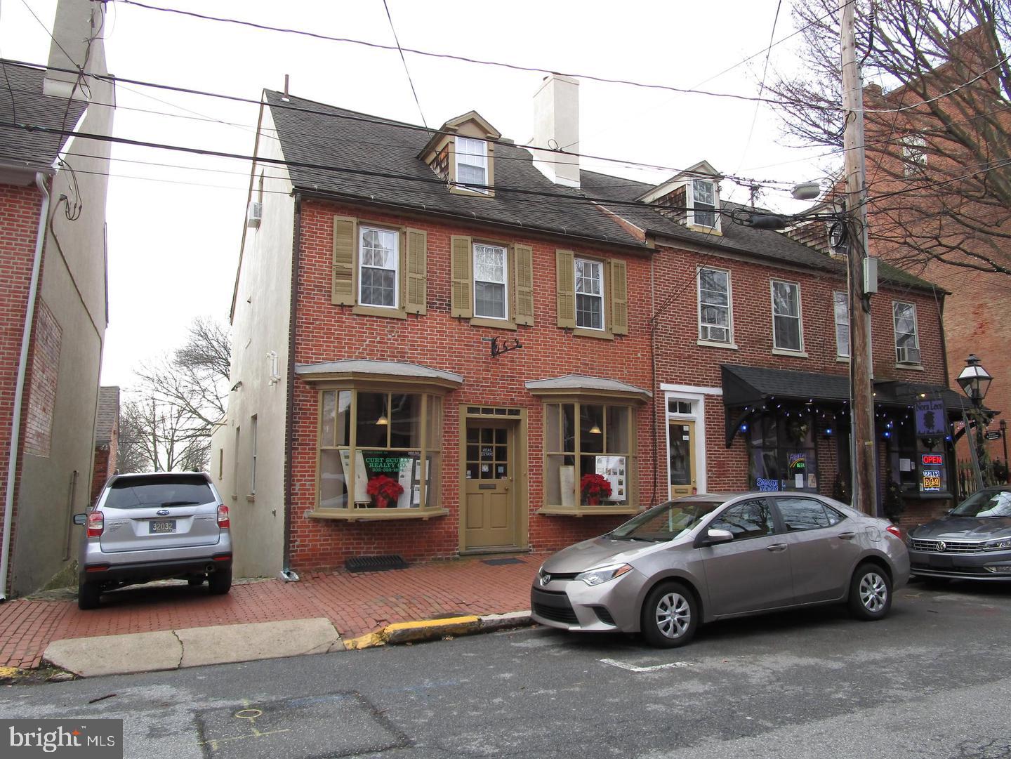 120 Delaware St #a — photo