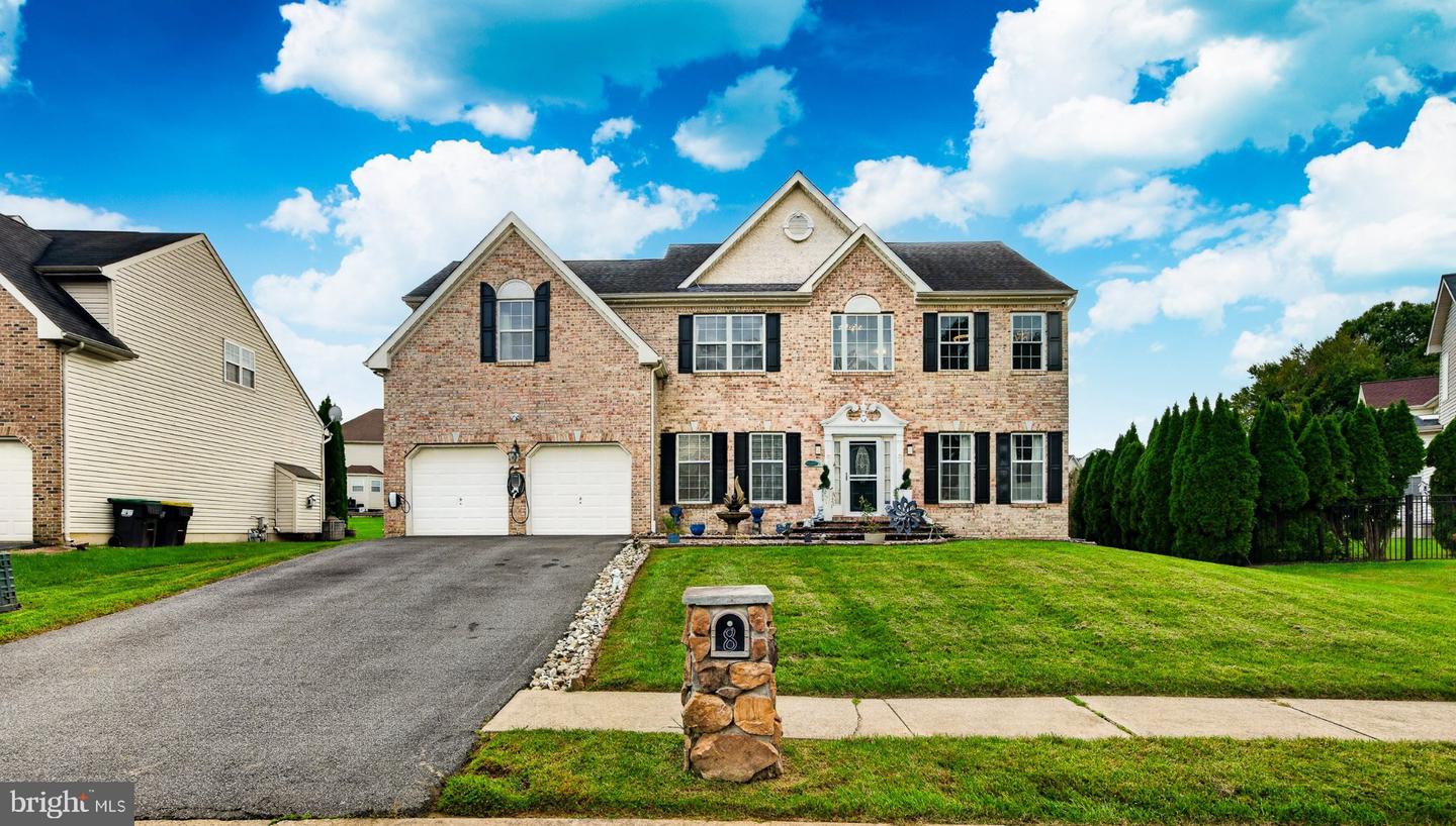 8 Blackbird Ct — photo
