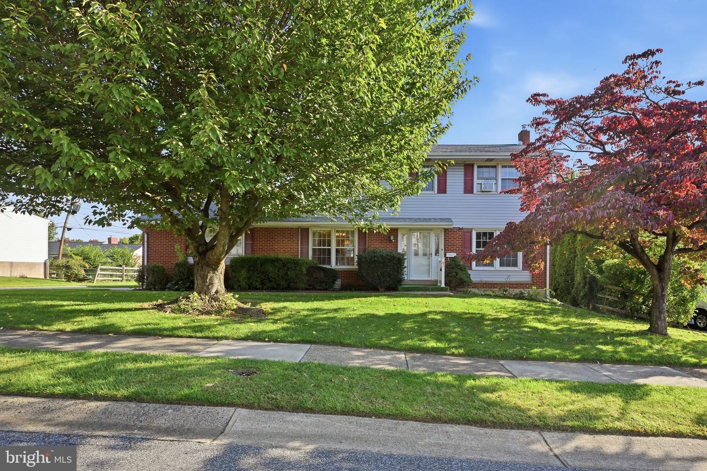 7 Wheatfield Dr — photo