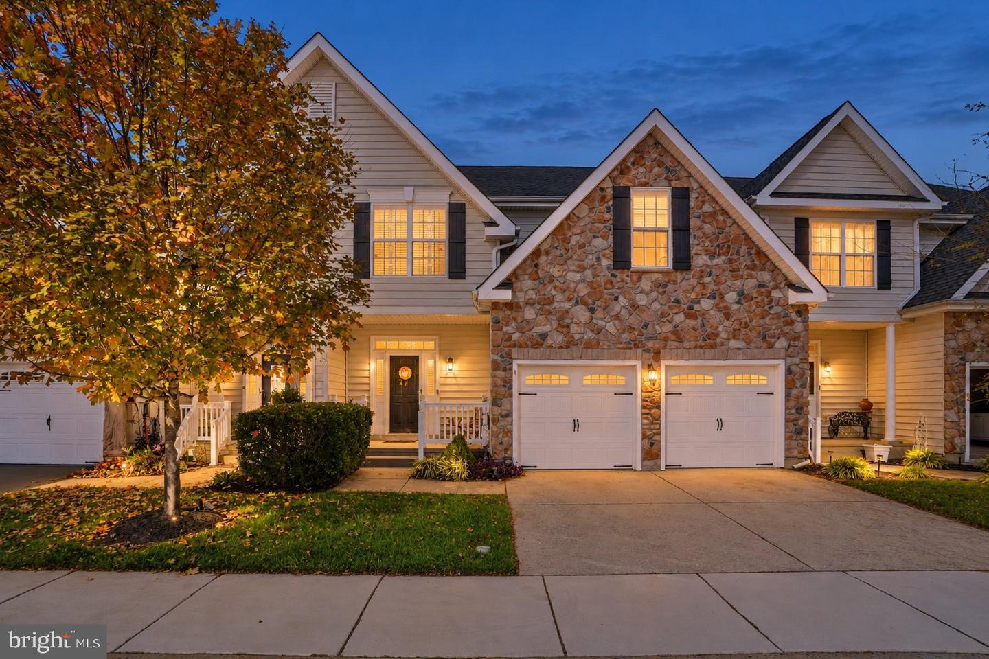 4 Grand National Ln — photo