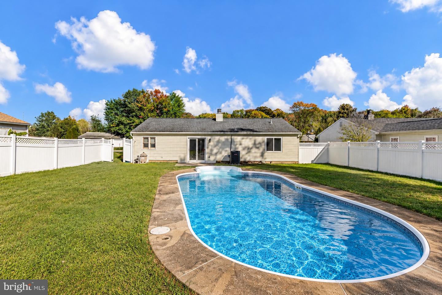 124 Piano Dr — photo