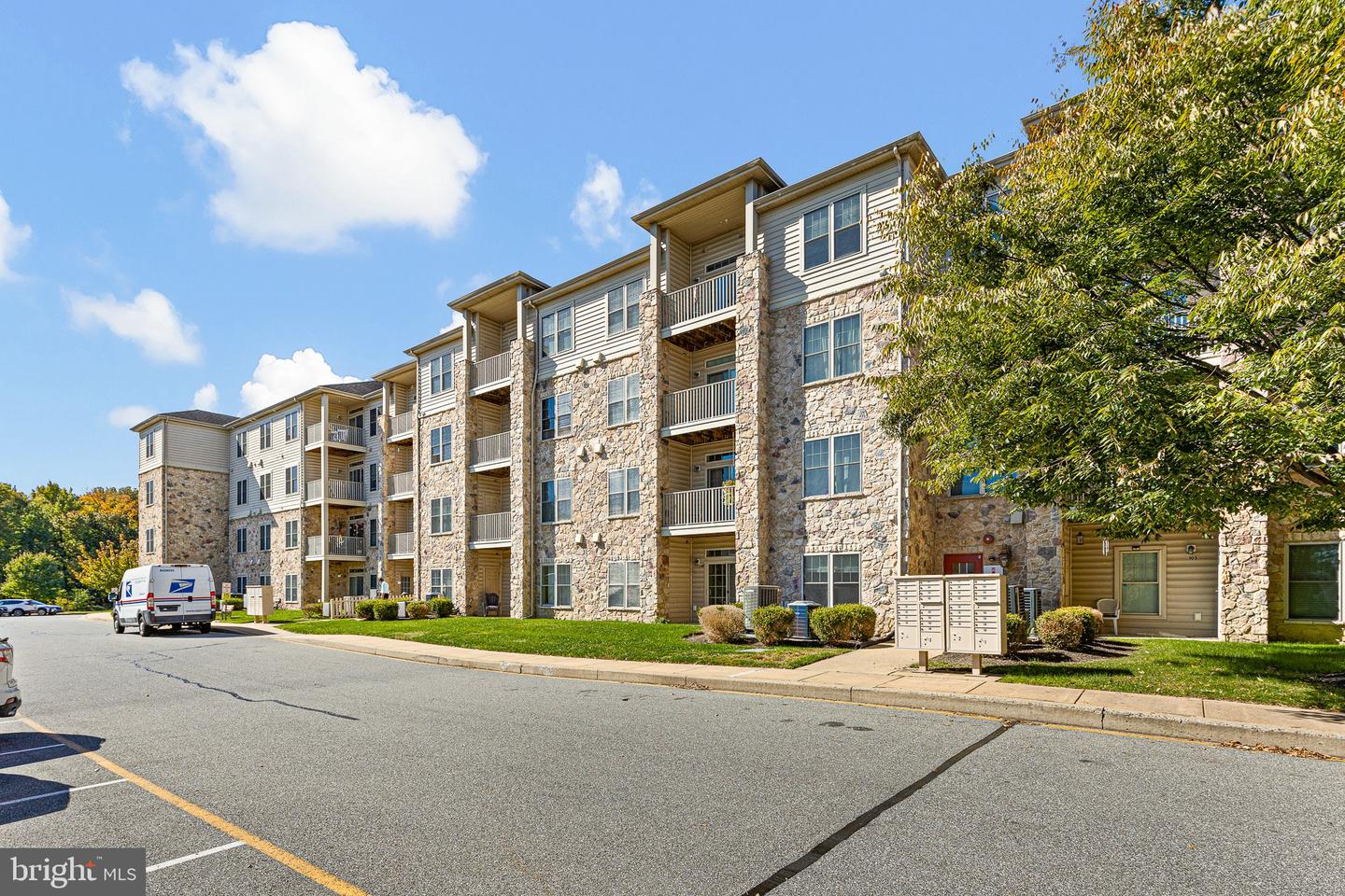 1000 Fountainview Cir #1206 — photo